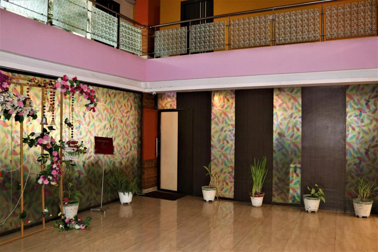 Hotel Vaishnavi Heights Aurangabad  Екстер'єр фото