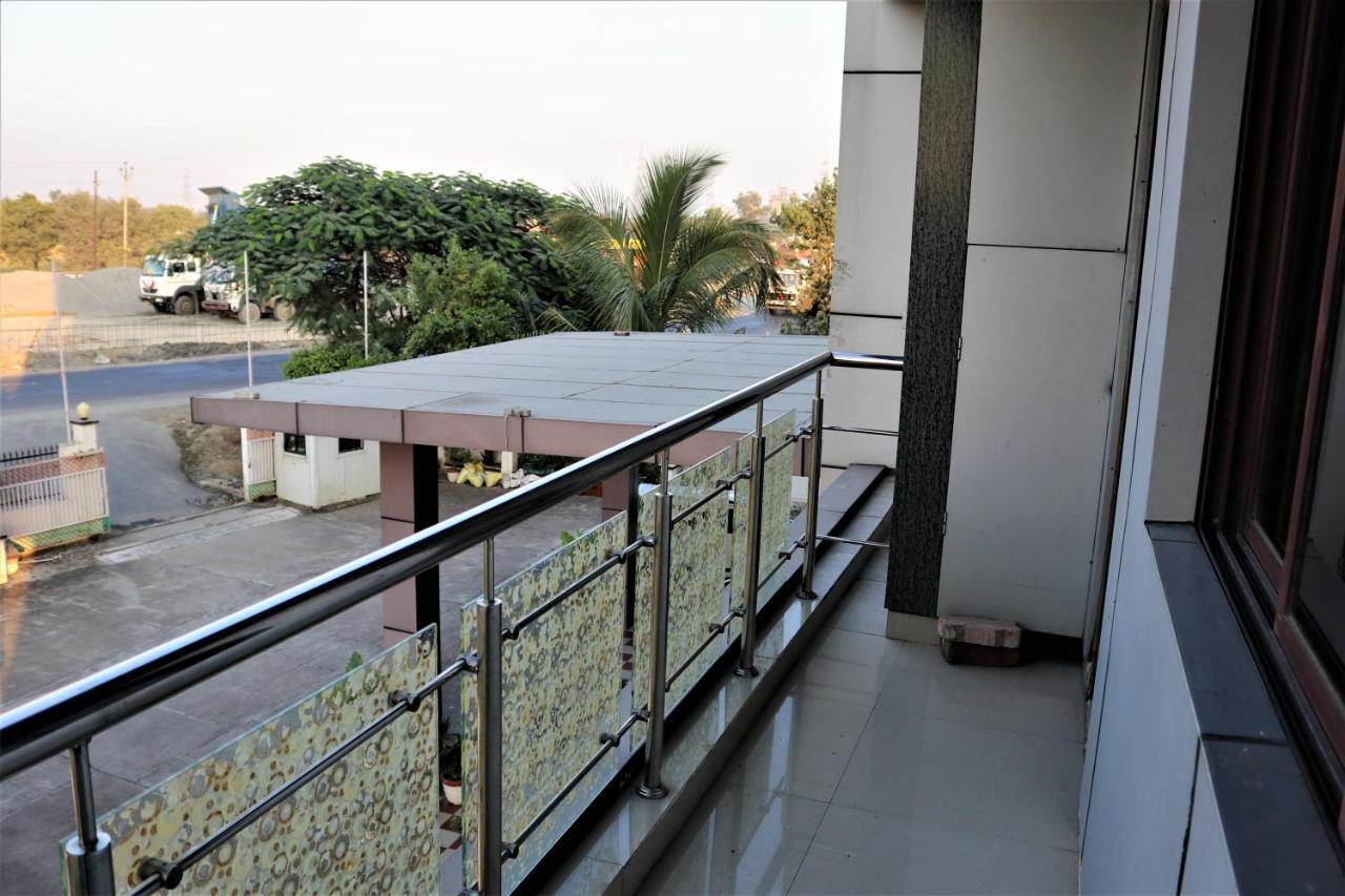 Hotel Vaishnavi Heights Aurangabad  Екстер'єр фото
