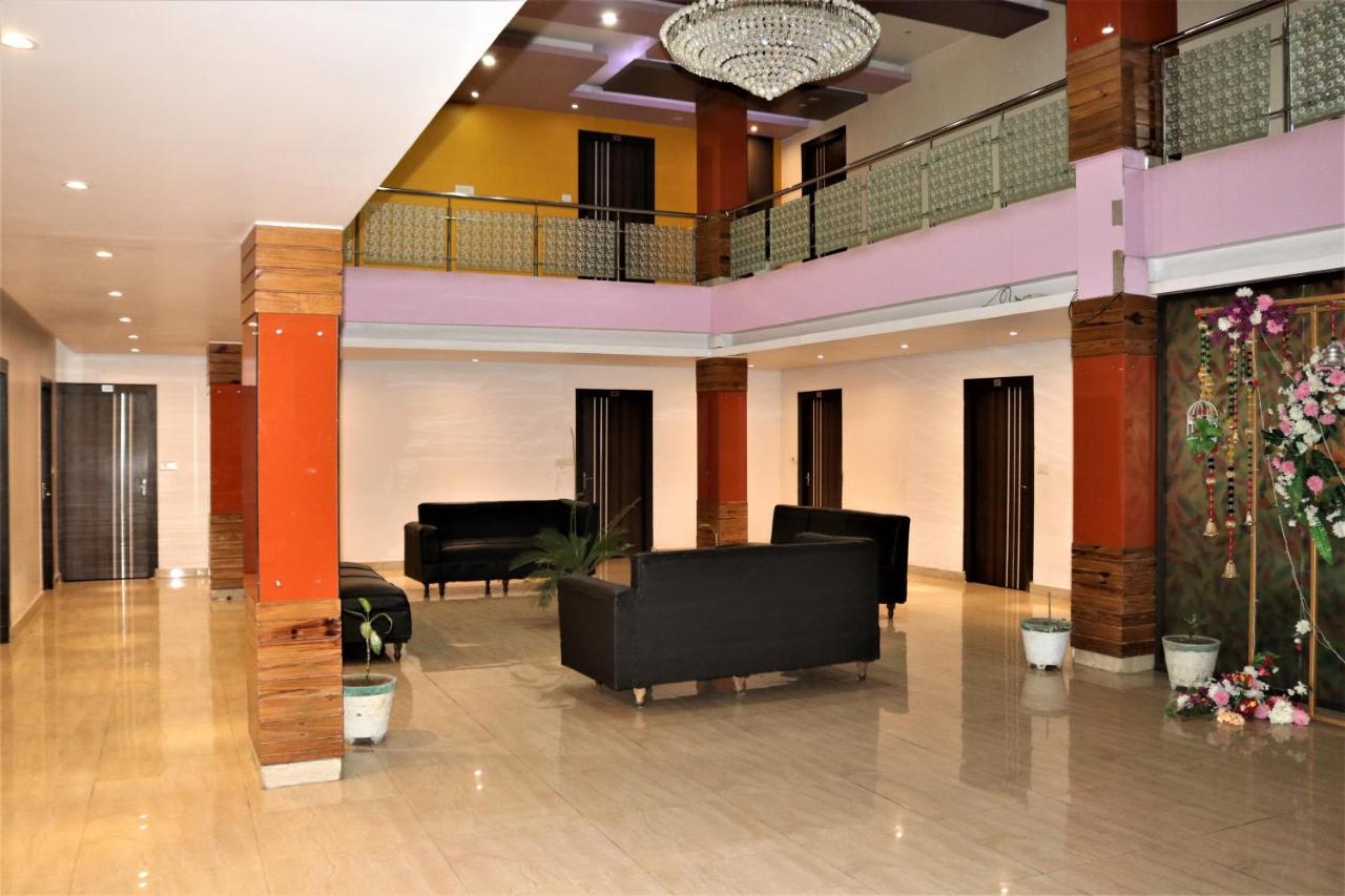 Hotel Vaishnavi Heights Aurangabad  Екстер'єр фото
