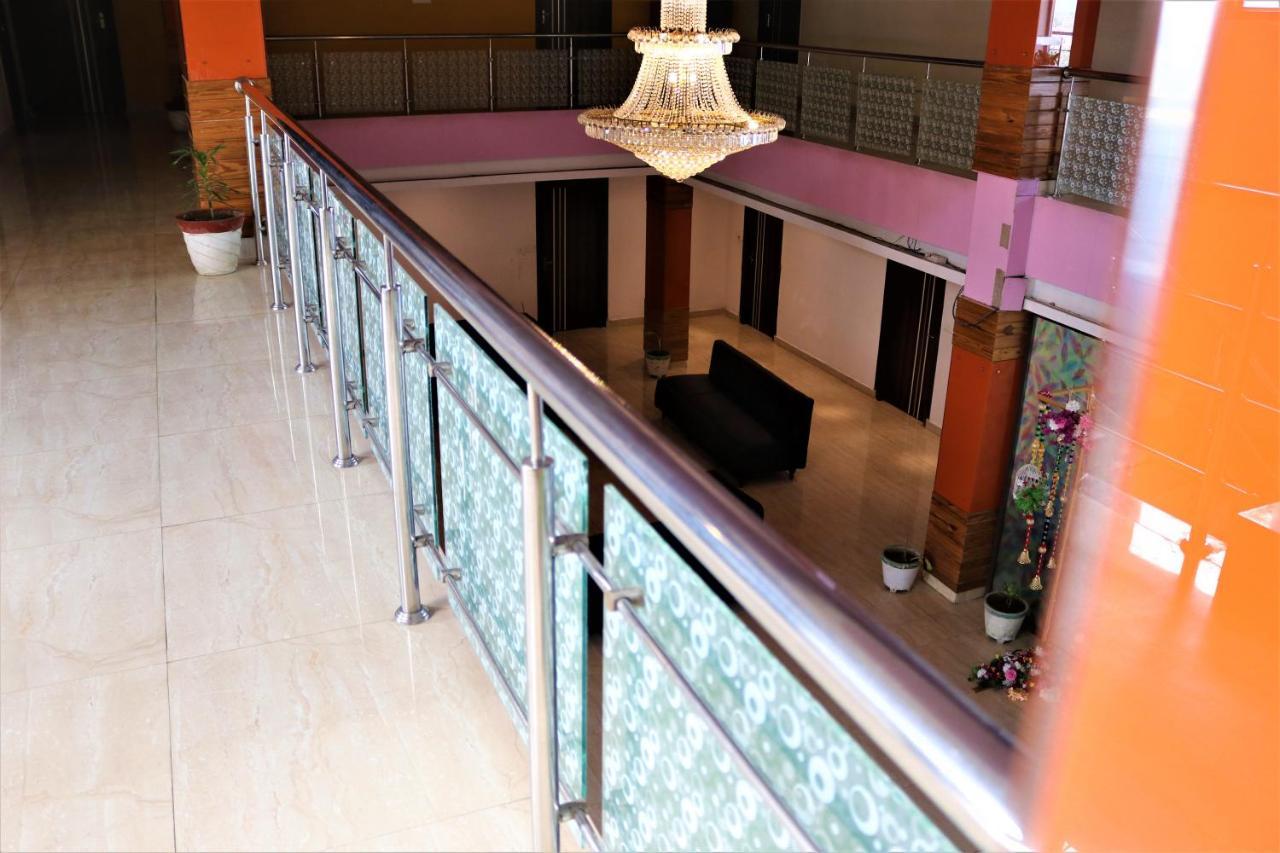 Hotel Vaishnavi Heights Aurangabad  Екстер'єр фото